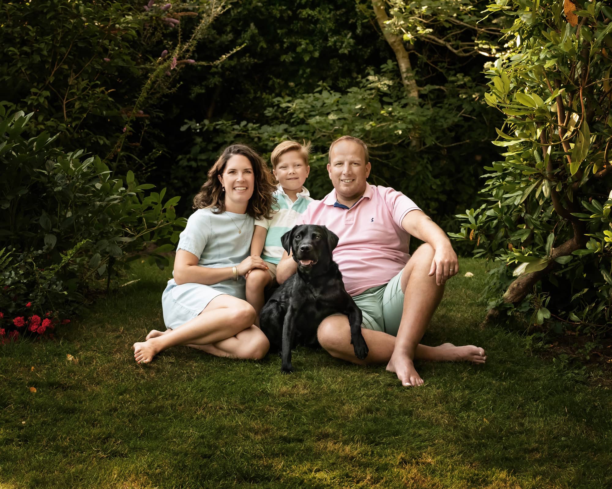 NIC BISSEKER PHOTOGRAPHY family and dog photographer east grinstead