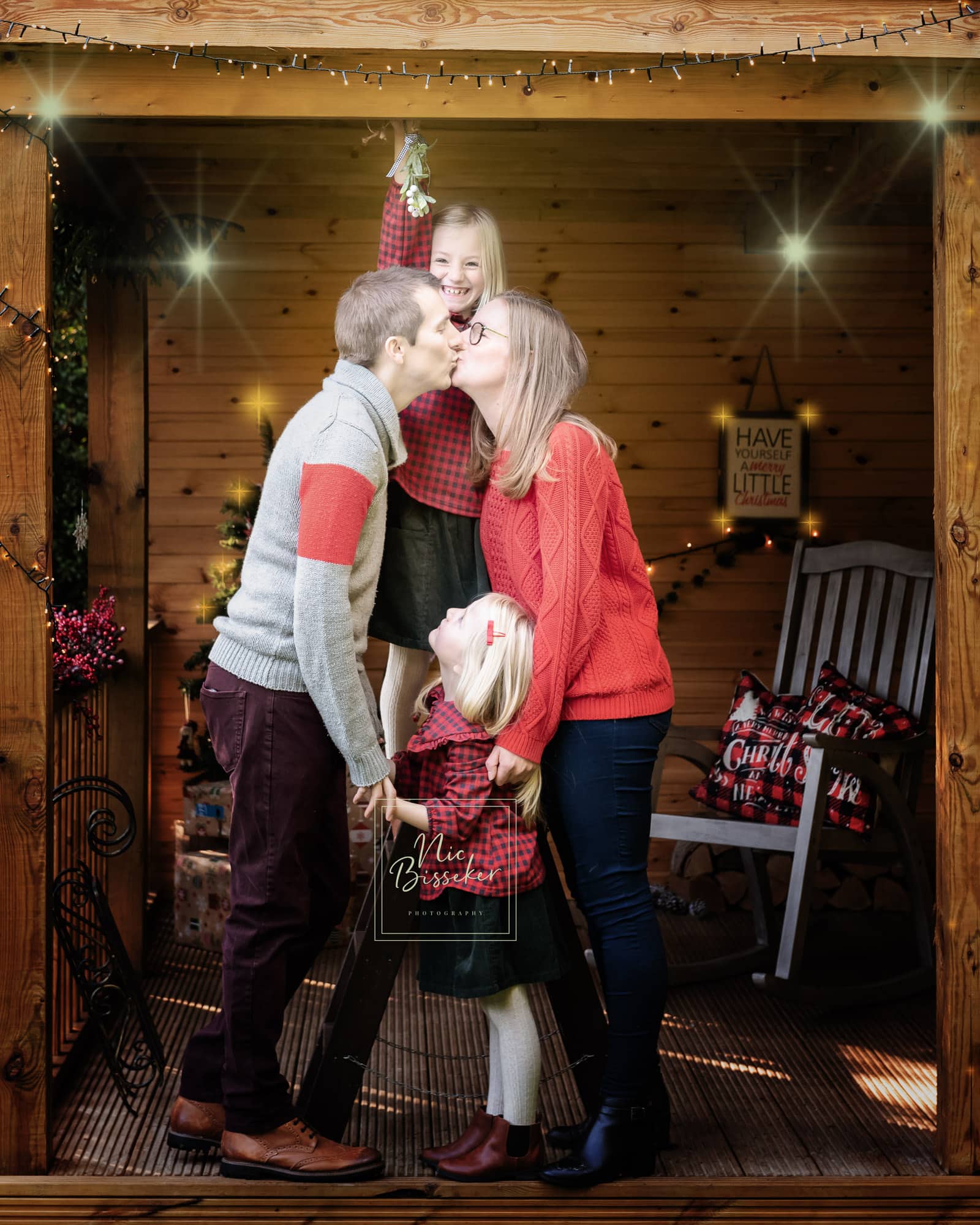 Nic BIsseker Photography christmas mini sessions east grinstead